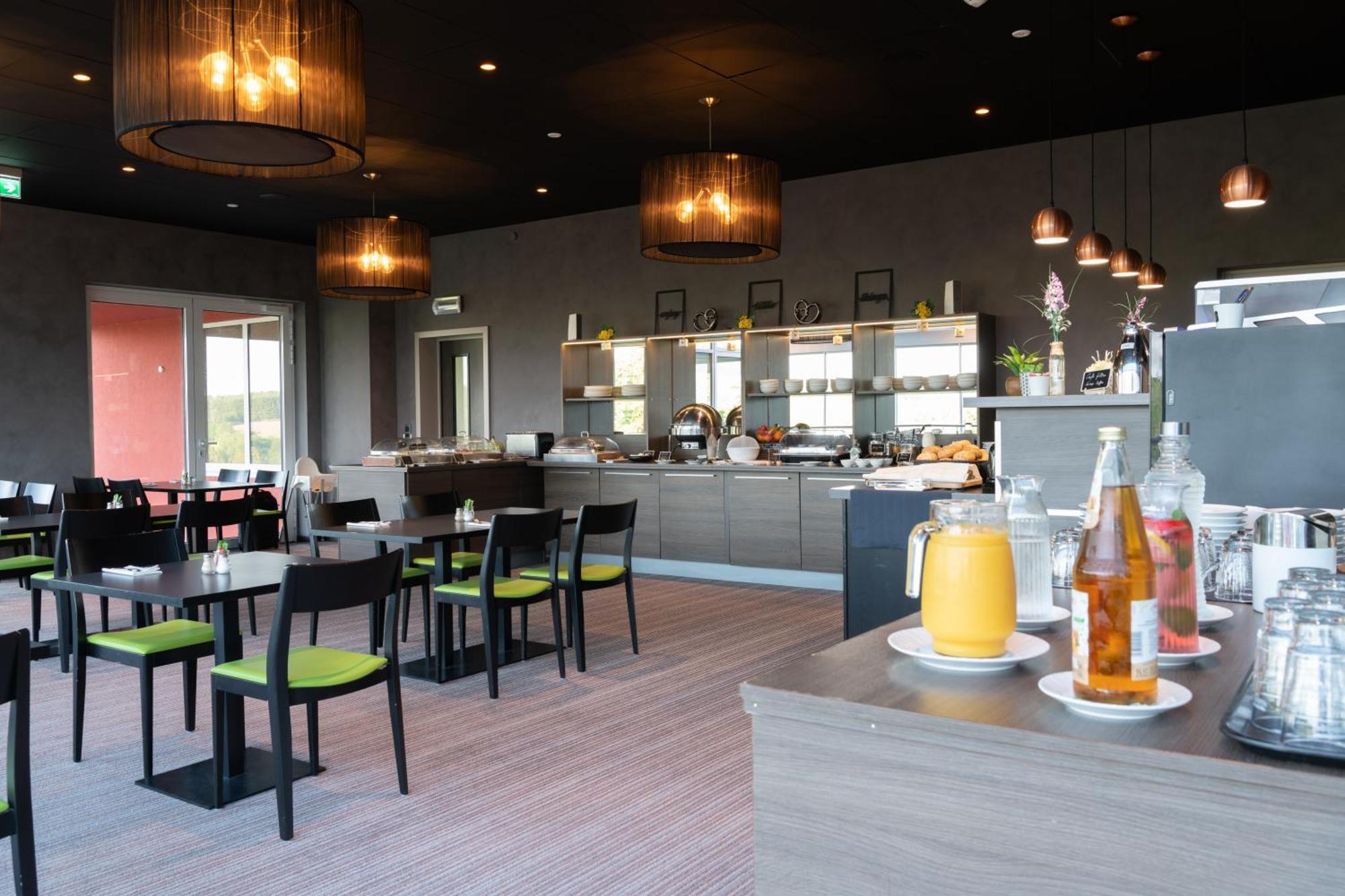 Hotel L'hotel Et Restaurant Du Golf De Clervaux 4*